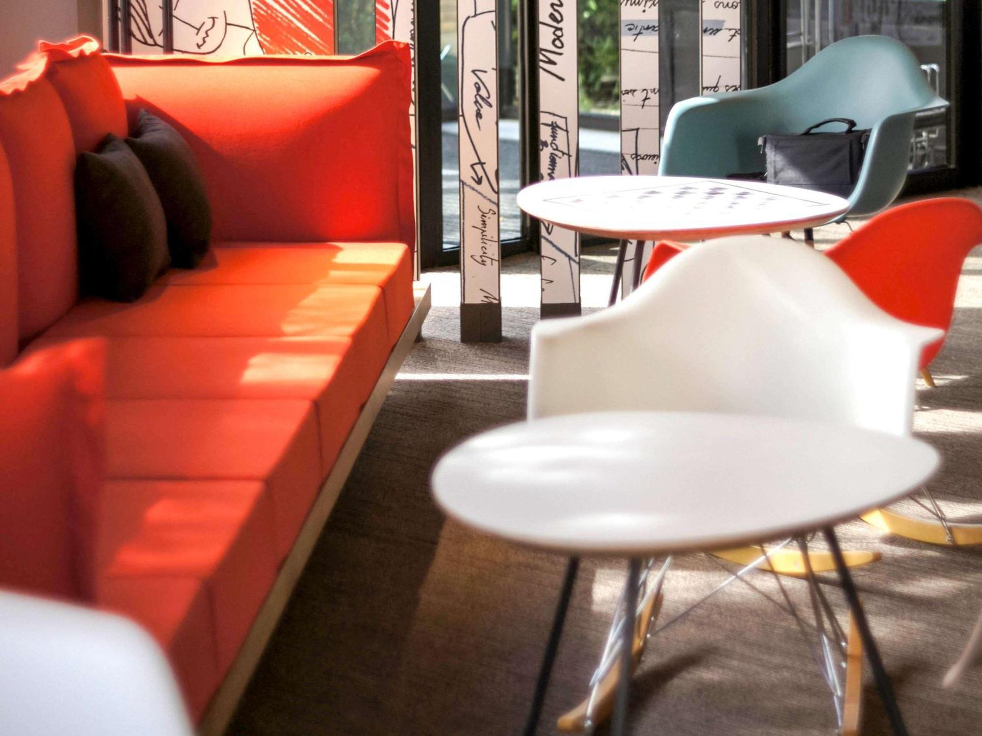 Отель Ibis Angouleme Nord Champniers  Экстерьер фото