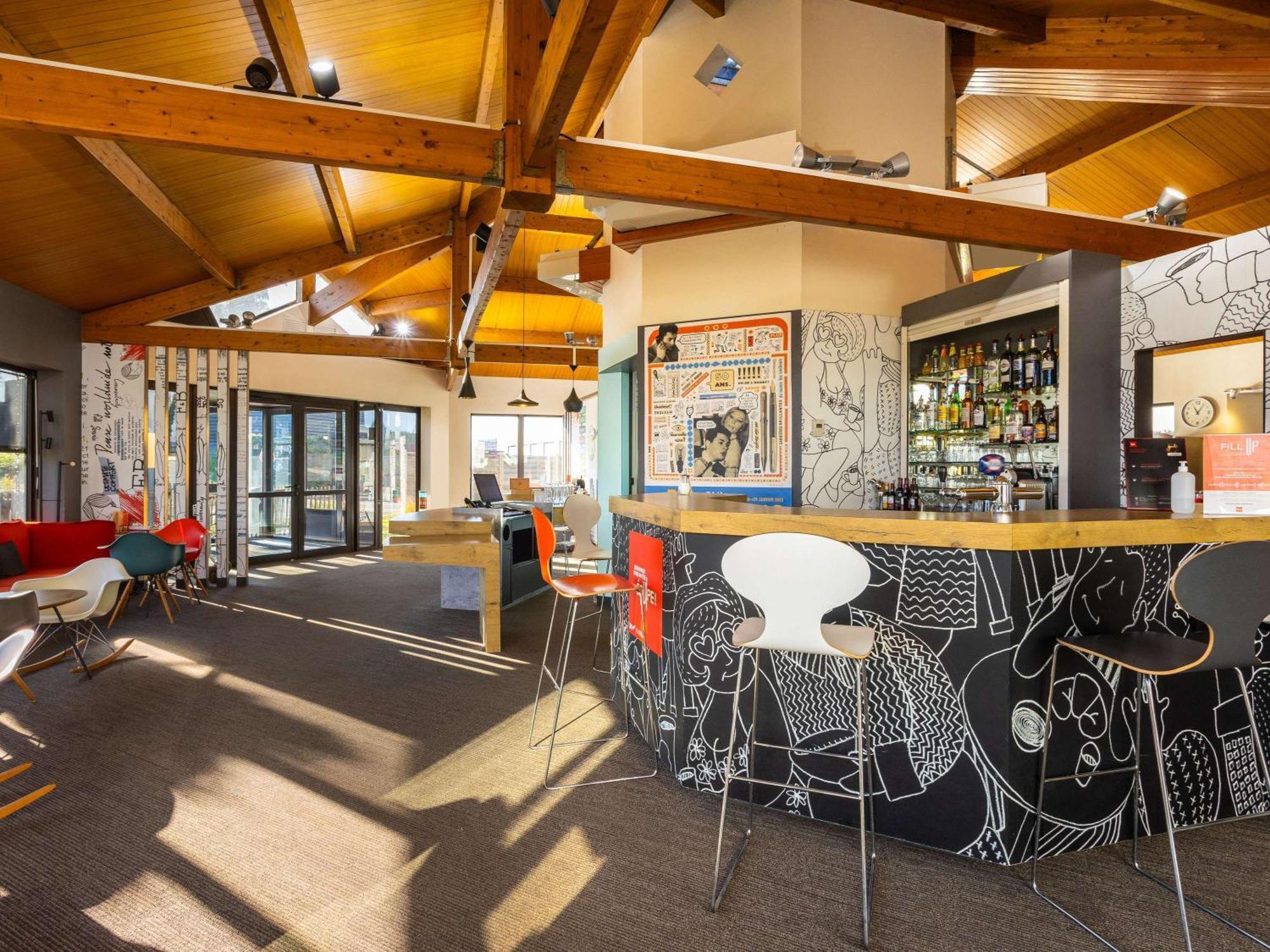 Отель Ibis Angouleme Nord Champniers  Экстерьер фото