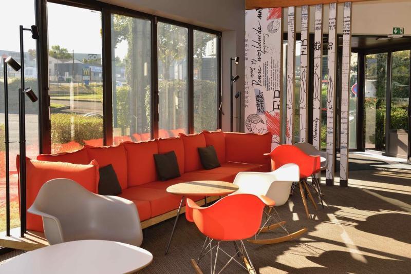 Отель Ibis Angouleme Nord Champniers  Экстерьер фото